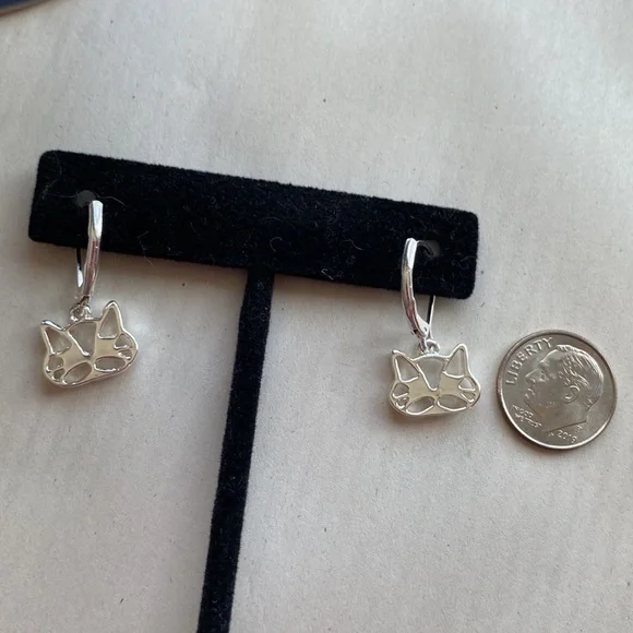 Napier Cat Earrings - Picture 3 of 5